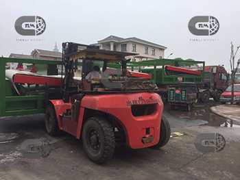TLGP plate high intensity magnetic separator3.jpg